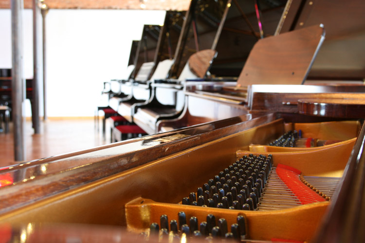 The Ultimate UK Piano Buying Guide 2026