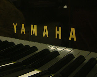 Yamaha G3 Grand Piano