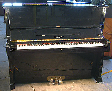 Kawai BS30 upright Piano