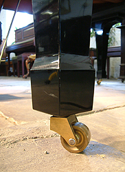 Kawai GS40 grand piano