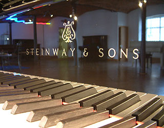 Steinway Model O Grand Piano for sale. We are looking for Steinway pianos any age or condition.