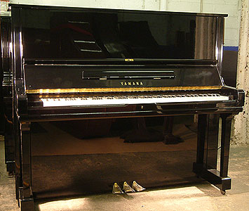 Yamaha U3 upright piano for sale
