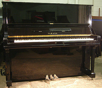 Yamaha U3 upright piano for sale
