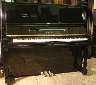 Yamaha U3 upright piano for sale