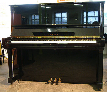 Yamaha U3 upright piano for sale