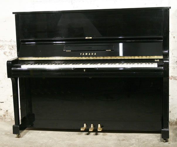 Yamaha U1A upright Piano for sale.