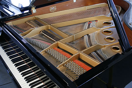 Kawai GS40 Grand Piano for sale. We are looking for Steinway pianos any age or condition.