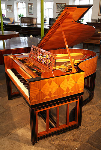 A 1914, Steinway Model O Grand Piano For Sale with a Mahogany and Ebony Case. Cabinet Features a Trompe L'oeil Effect in Inlaid Geometric Shapes 