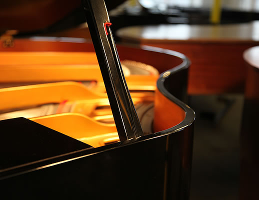 Yamaha GA1 Grand Piano for sale. We are looking for Steinway pianos any age or condition.