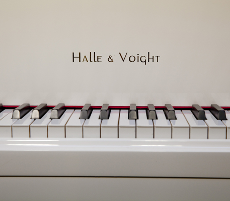 Halle and Voight Grand Piano for sale.