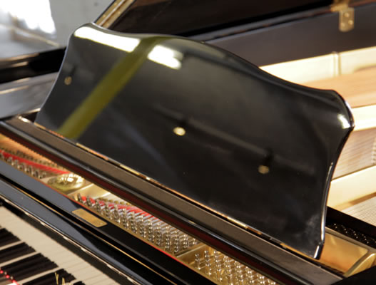 Yamaha G5 Grand Piano for sale. We are looking for Steinway pianos any age or condition.