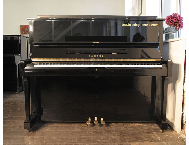  A secondhand, 1986, Yamaha U1A Upright Piano For Sale 
