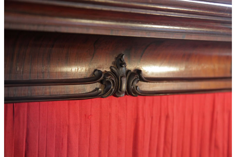 Collard and Collard carved cabuchon and acanthus detail