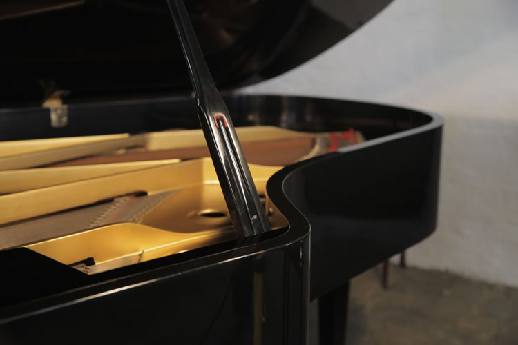 Yamaha C7 Grand Piano for sale.