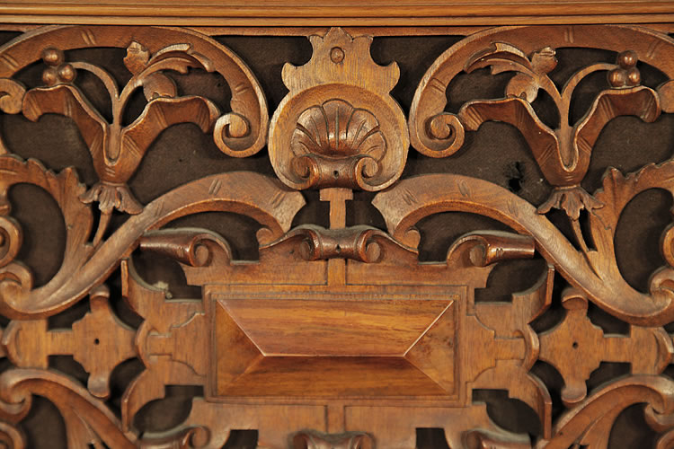 Steingraeber  carved figree panel detail
