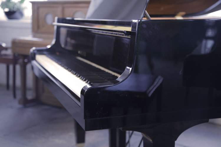 Yamaha GH1 piano cheek detail