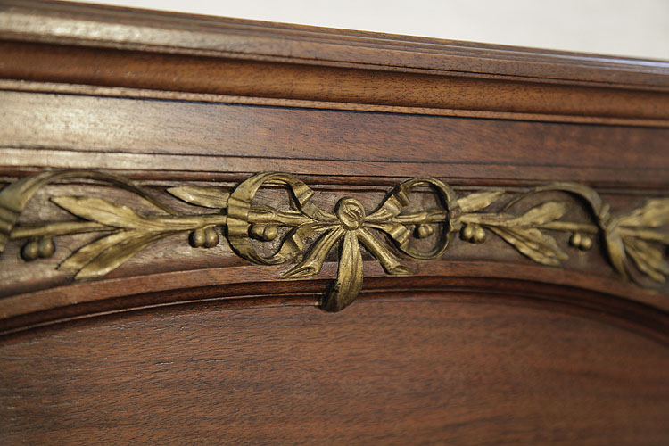 Carved bow detail