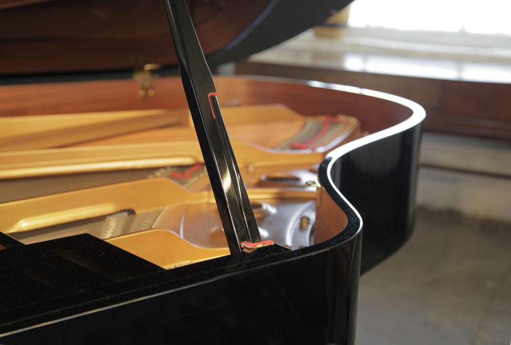 Yamaha G3 piano music desk