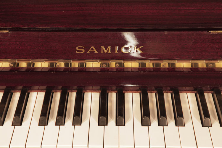 Samick manufacturer's name on fall.