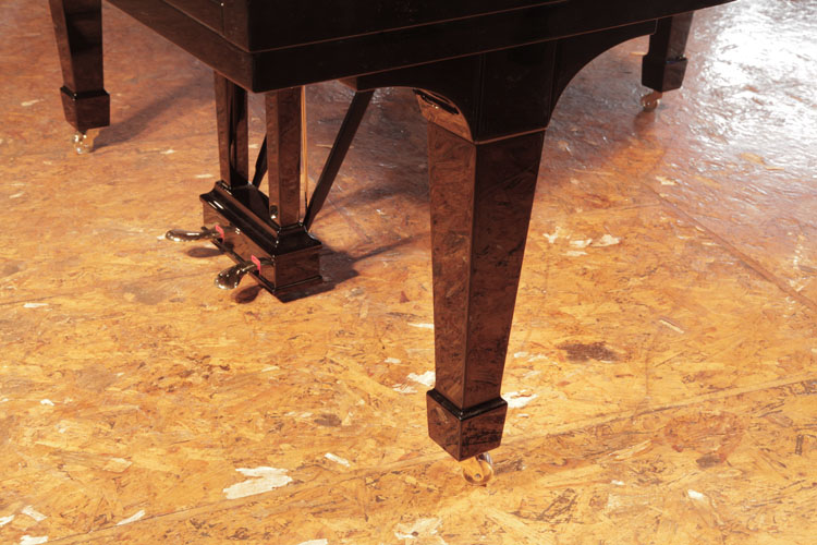 Steinway  Model M  piano spade leg title=