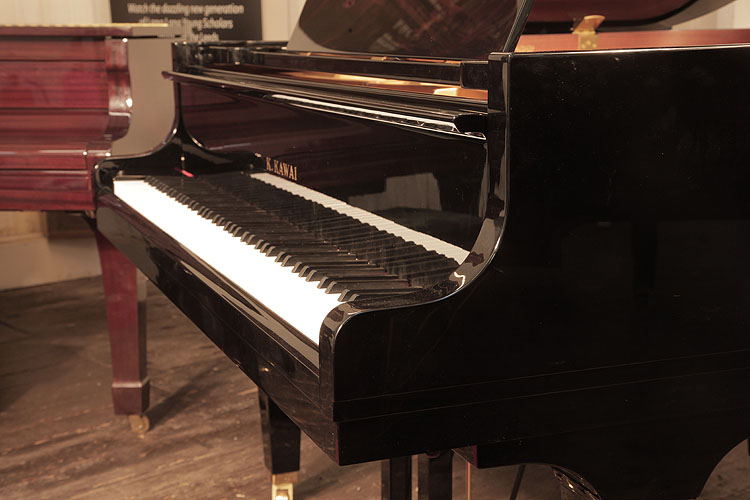 Kawai GM-10K piano cheek detail