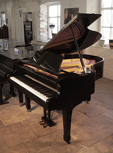 Popa Mucho bien bueno Arqueología Yamaha G2 grand piano for sale with a black case and spade legs . Buy a second  hand Yamaha grand piano. Besbrode Pianos Leeds is a specialist piano  dealer, trader and wholesaler