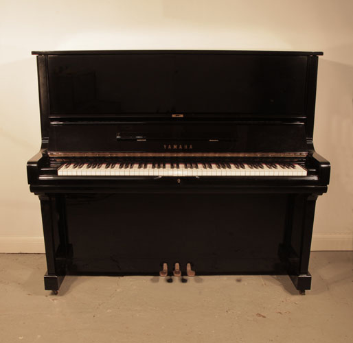 Yamaha U3 upright Piano for sale.