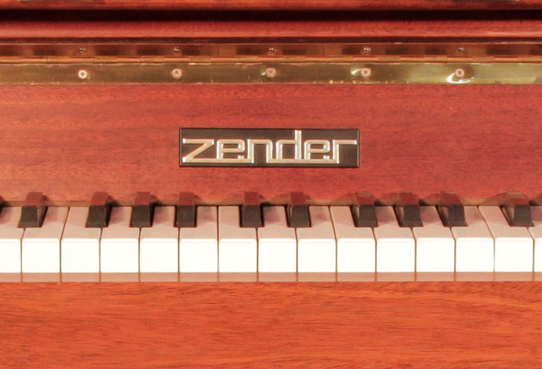 Zender manufacturers logo on fall 