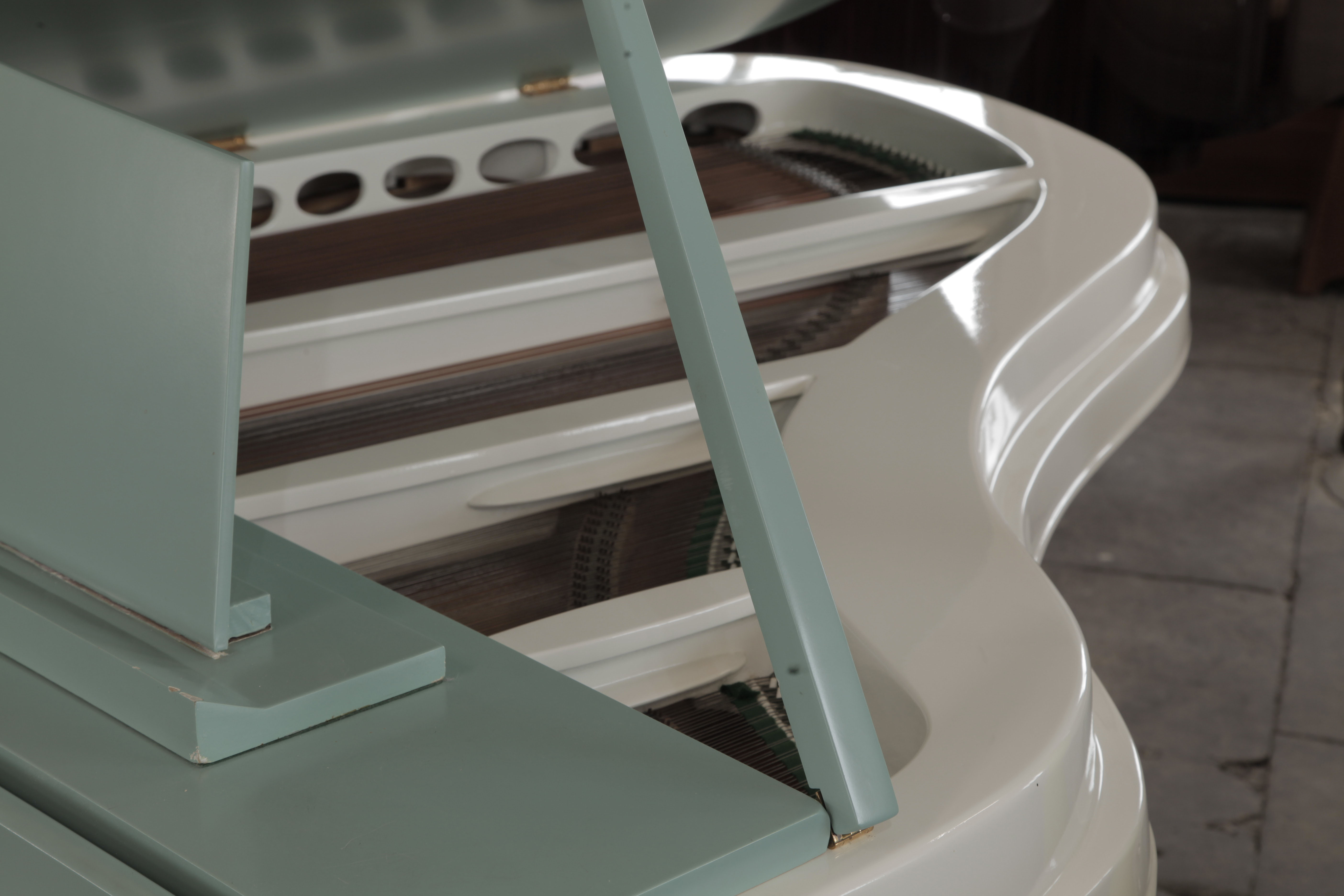 Rippen piano lid stay