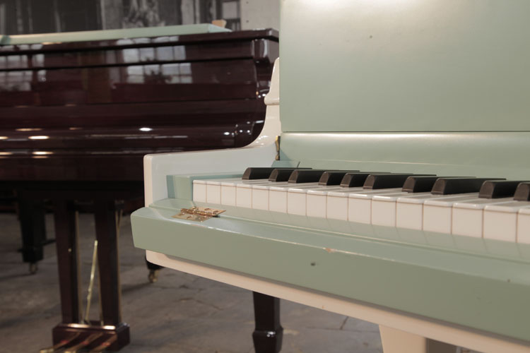 Rippen square piano cheek