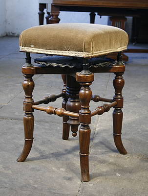 Adjustable Piano Stool