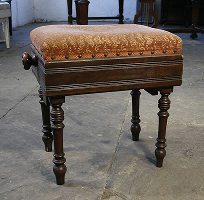 Adjustable Piano Stool