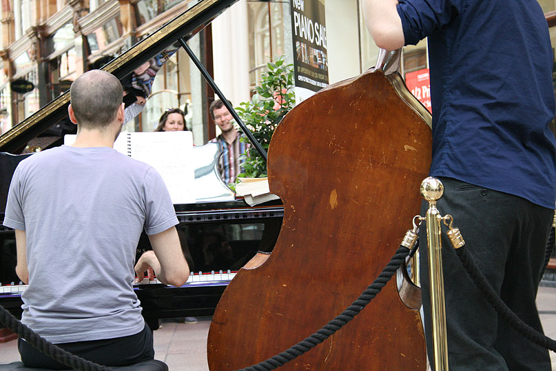 Matthew Bourne and John Tomlinson playing at the Victoria Quarter Leeds