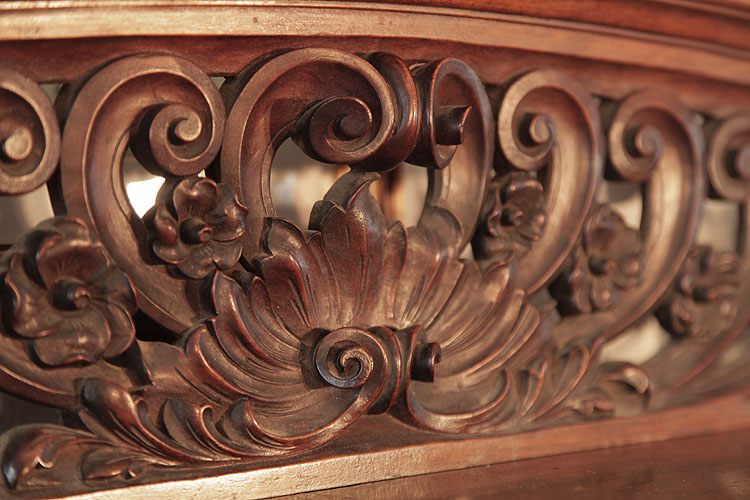Pfaffe  carved arcading detail