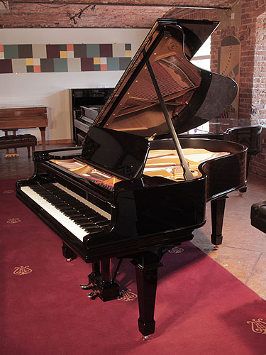 Ant1que 1905, Steinway Model O grand piano for sale with a black case and spade legs