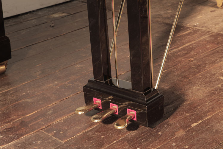 Wendl and Lung three-pedal lyre