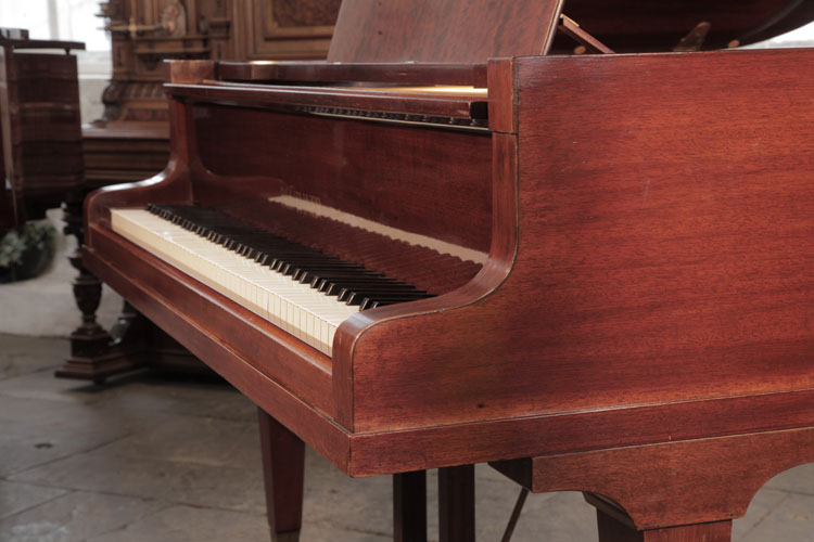 Bluthner rounded piano cheek