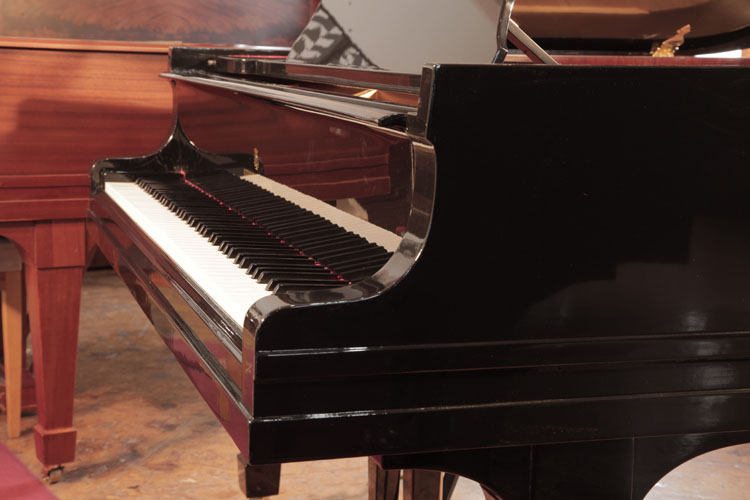 Steinway Model O rounded piano cheek with linear case moulding 