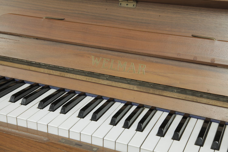 Welmar manufacturers name  on fall