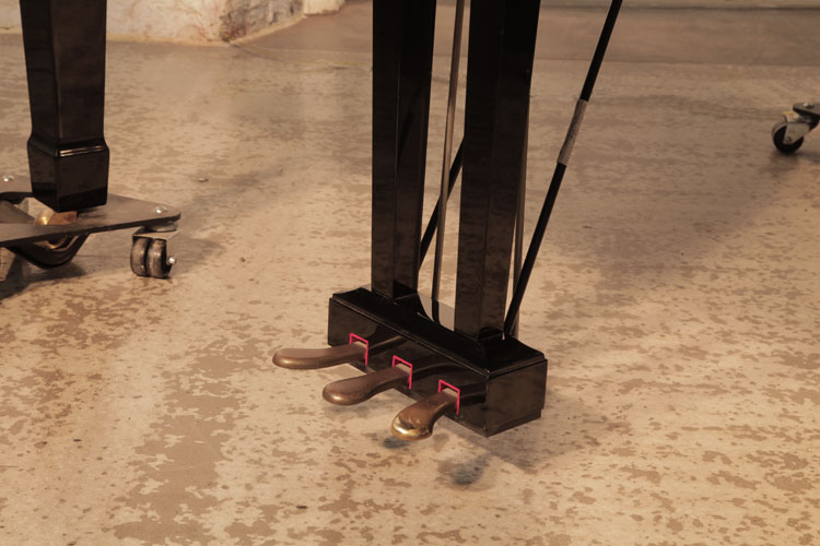 Yamaha C3 three-pedal piano lyre