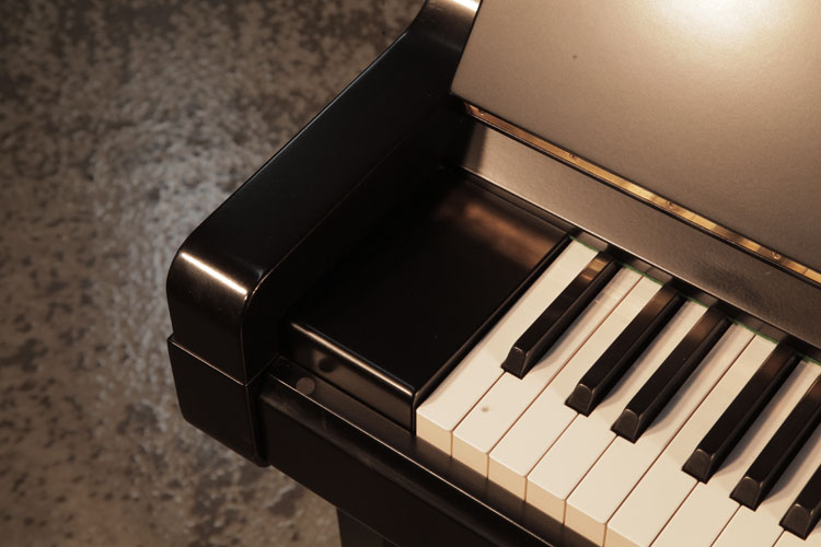 Yamaha rounded piano cheek